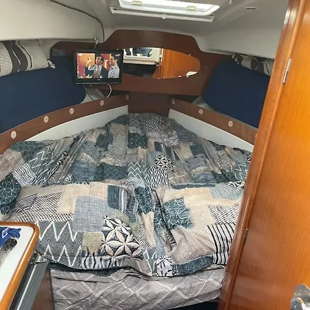 船上ホテル Ma Choune Bateau A Quai Village Naturiste アグド