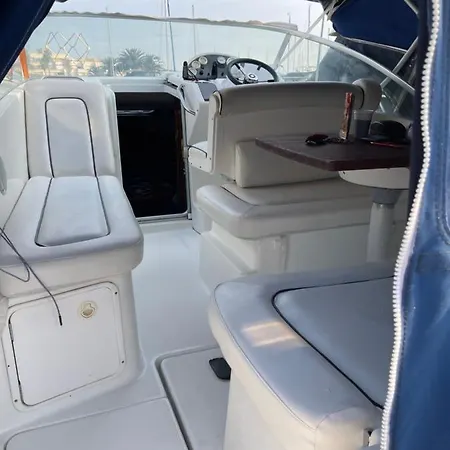 Ma Choune Bateau A Quai Village Naturiste 船上ホテル *