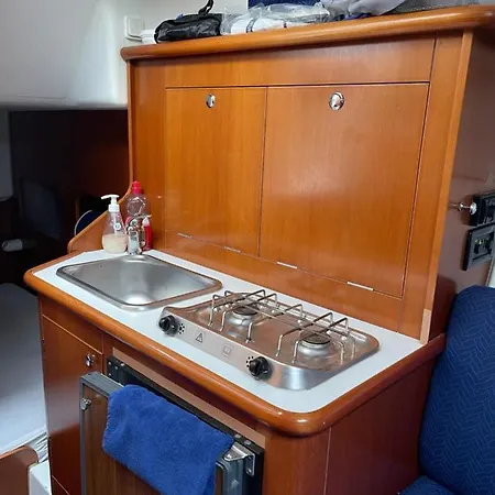 船上ホテル Ma Choune Bateau A Quai Village Naturiste アグド